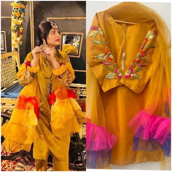 Embroidered Sleeves Kurti With Frill Dupatta