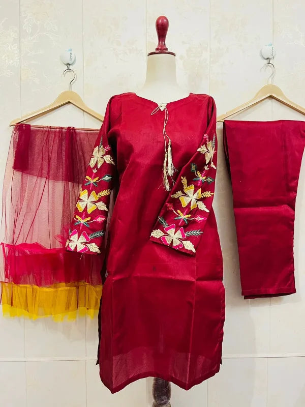Embroidered Sleeves Kurti With Frill Dupatta