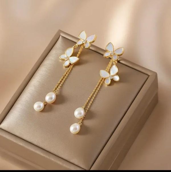 Unique Design Elegant Pearl Butterfly Earrings